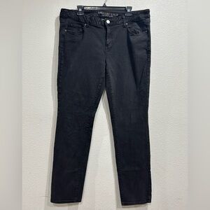 American Eagle Outfitters Super Stretch Black High Rise Fitted Jeans sz 18